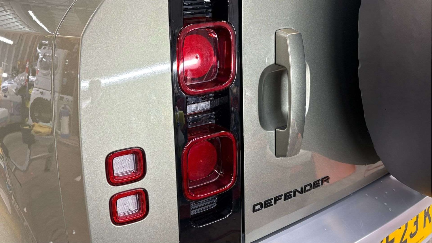 Used Land Rover Defender 2023 for sale - 77093423: Photo 26