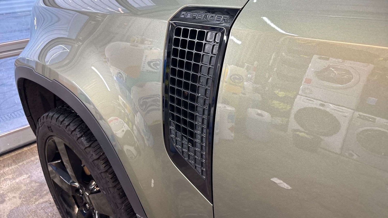 Used Land Rover Defender 2023 for sale - 77093423: Photo 28