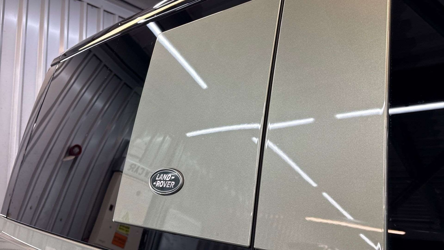 Used Land Rover Defender 2023 for sale - 77093423: Photo 29