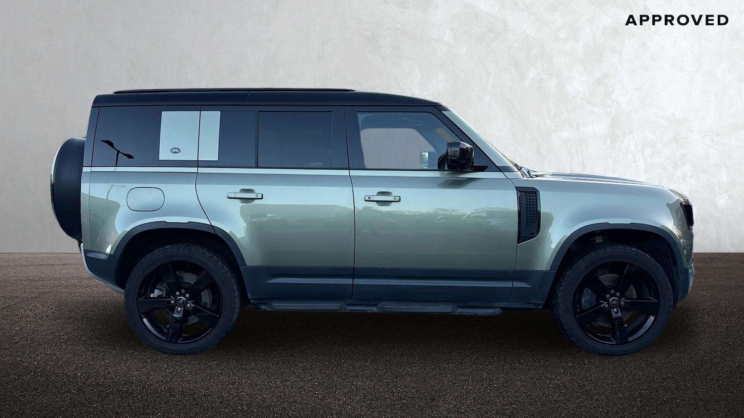 Used Land Rover Defender 2023 for sale - 77093423: Photo 5