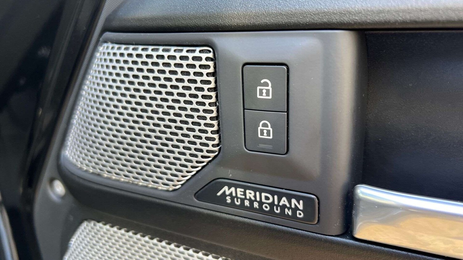 Used Land Rover Defender 2023 for sale - 76564325: Photo 24