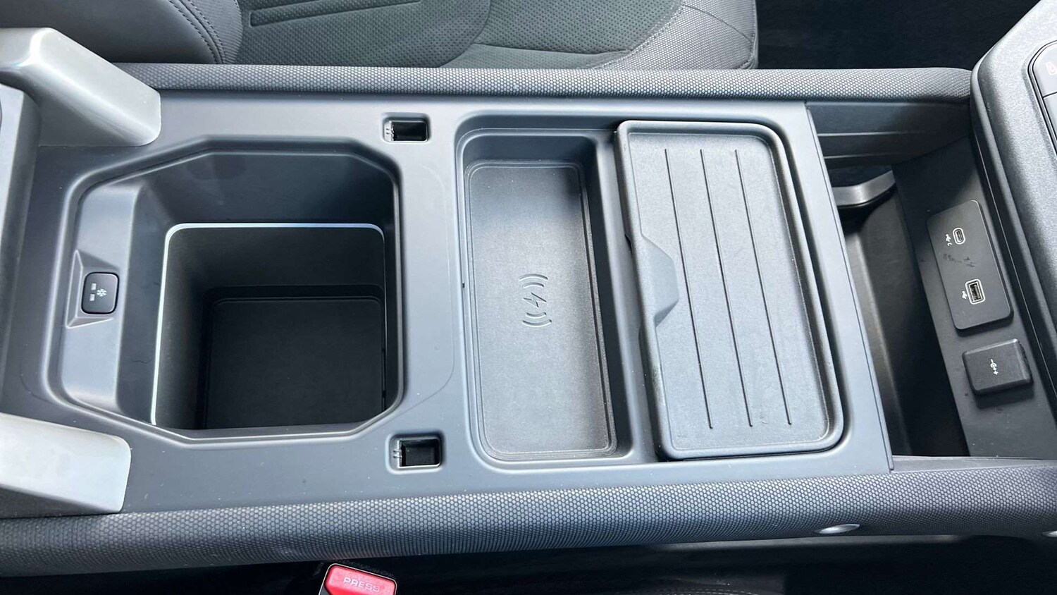 Used Land Rover Defender 2023 for sale - 76564325: Photo 35