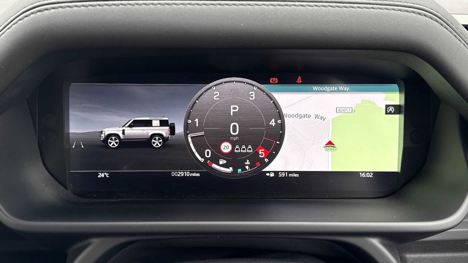 Used Land Rover Defender 2025 for sale - 76460570: Photo 16