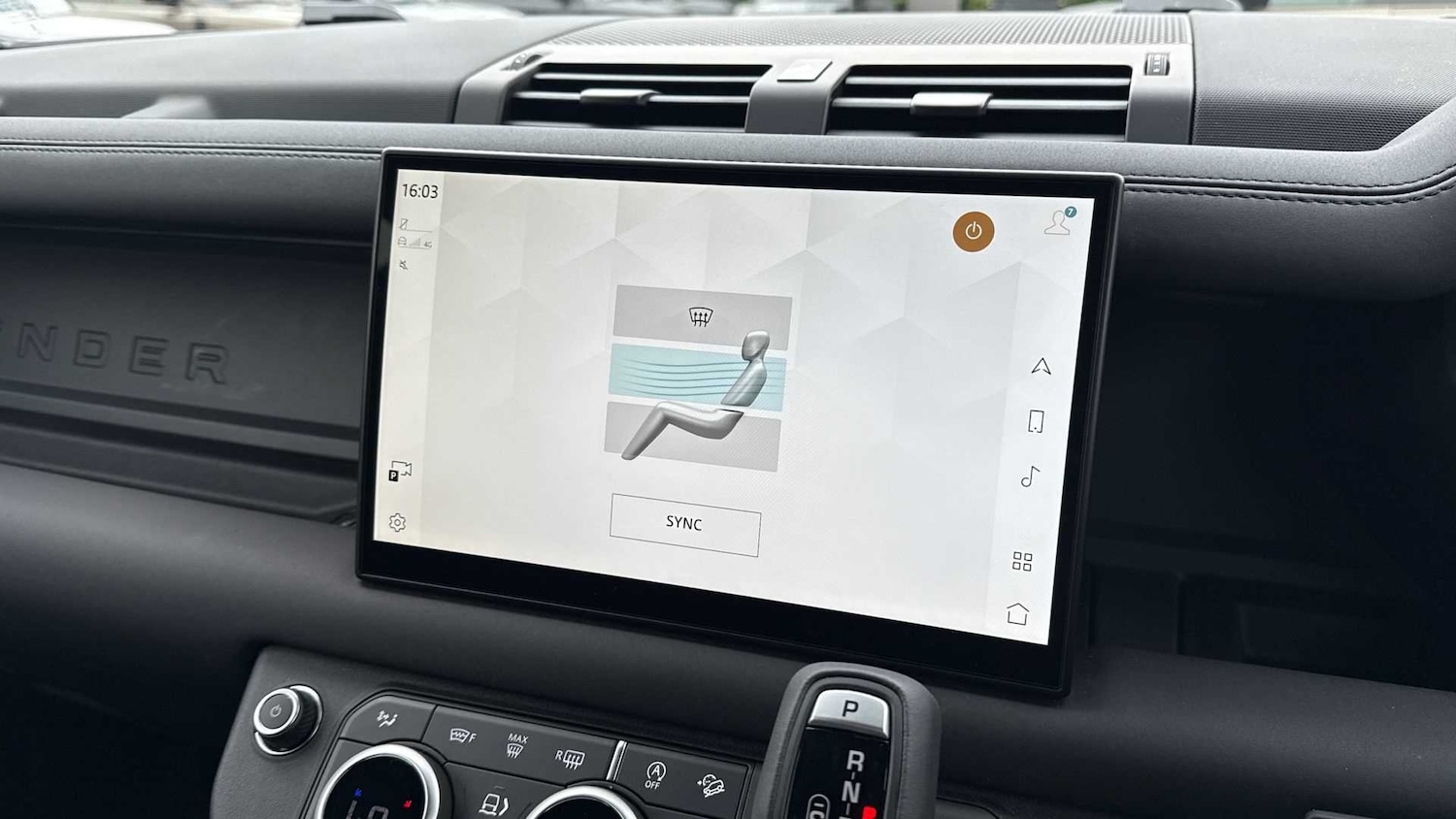 Used Land Rover Defender 2025 for sale - 76460570: Photo 31