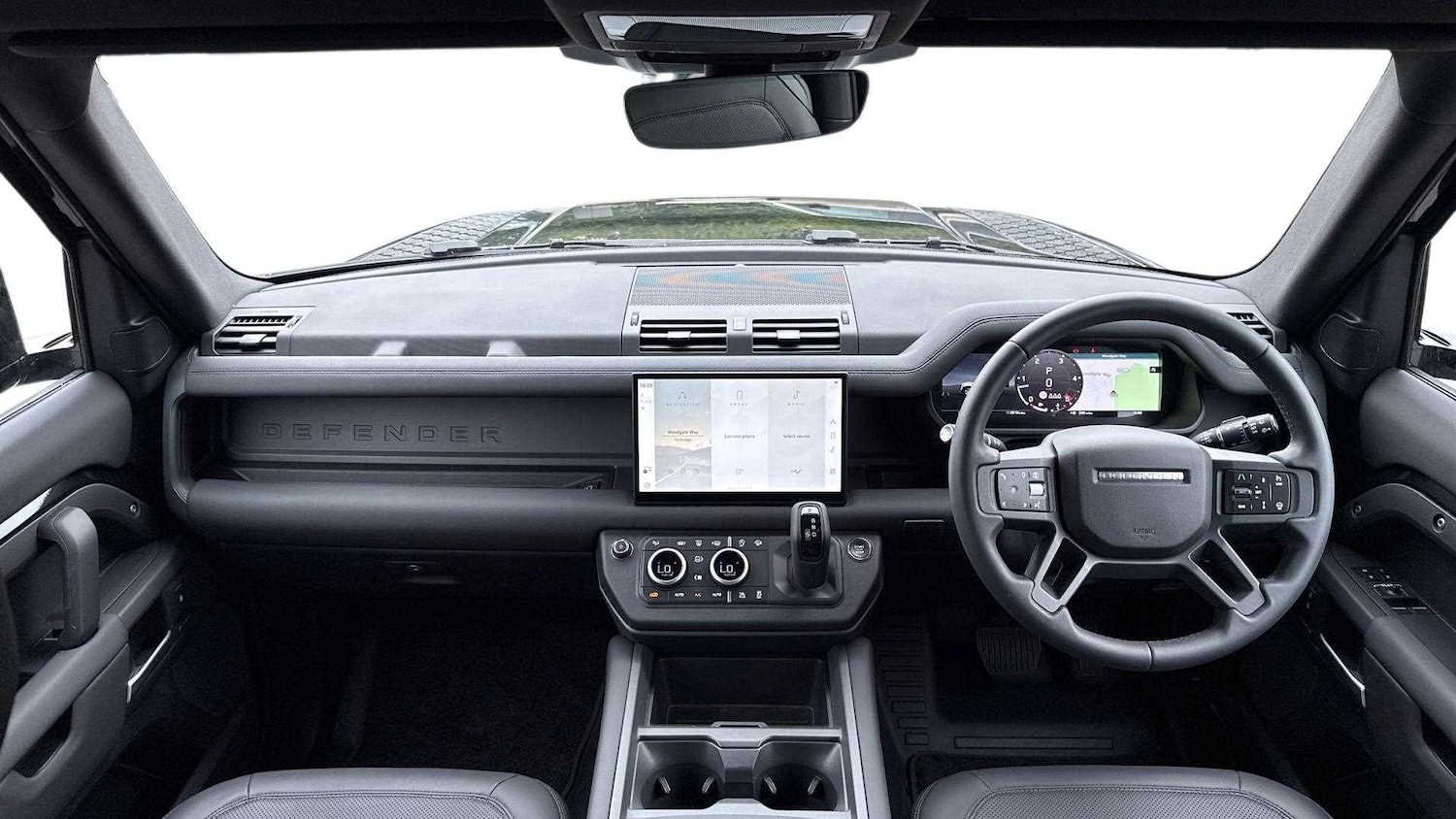 Used Land Rover Defender 2025 for sale - 76460570: Photo 9