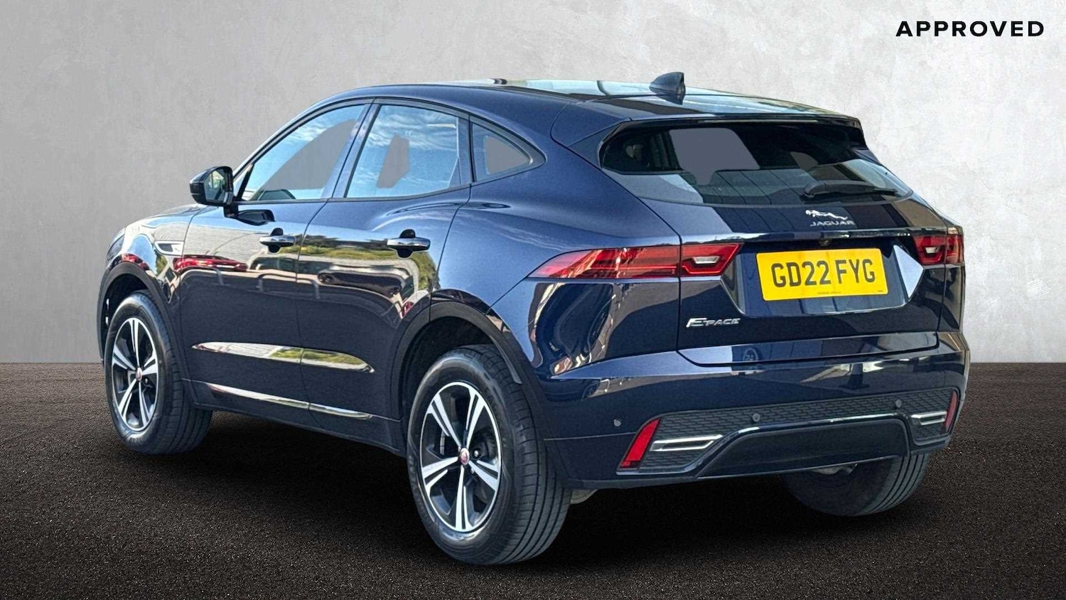 Used Jaguar E-Pace 2022 for sale - 76459841: Photo 2