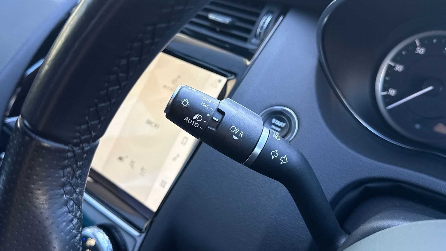 Used Jaguar E-Pace 2022 for sale - 76459841: Photo 34