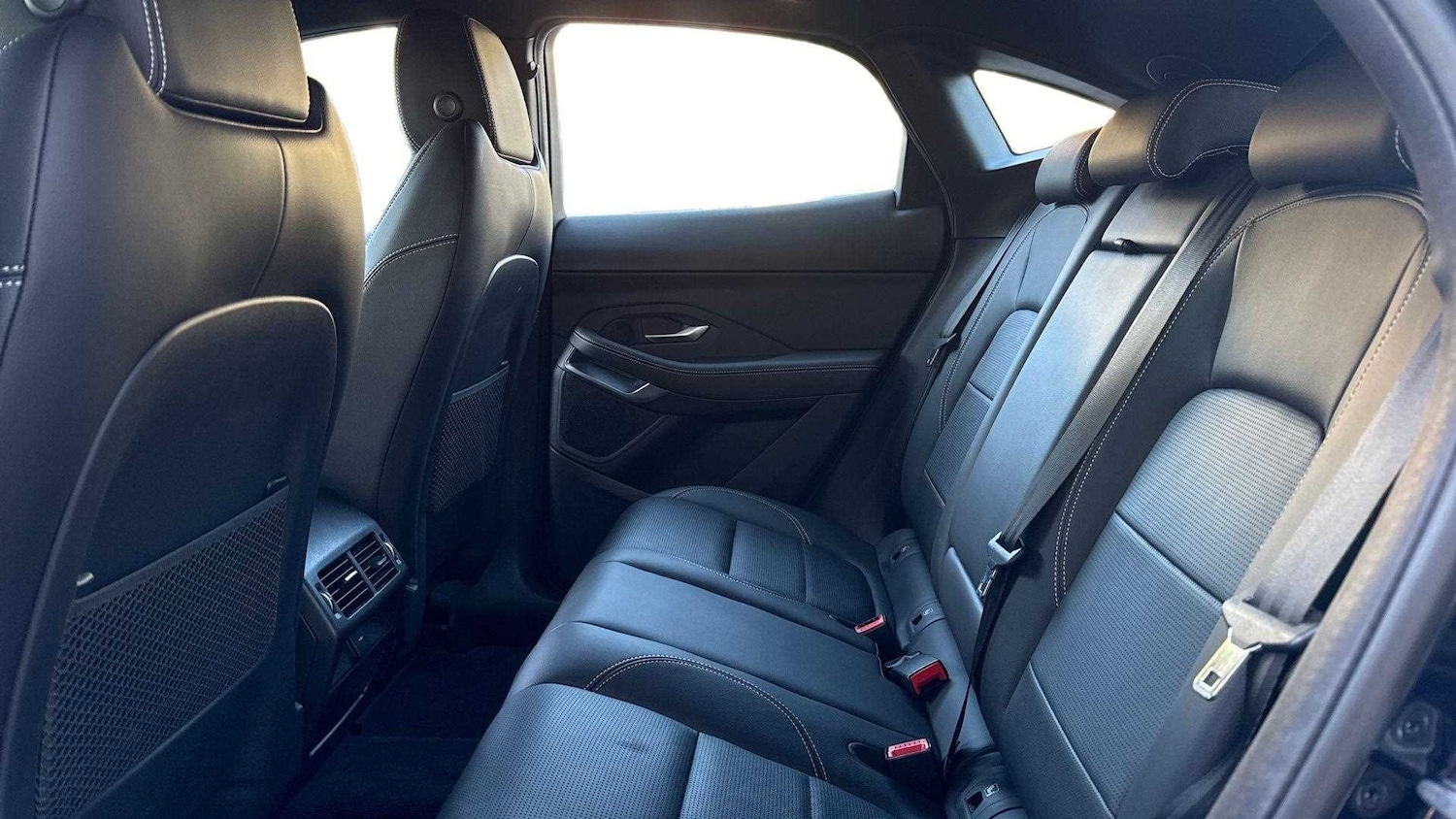 Used Jaguar E-Pace 2022 for sale - 76459841: Photo 4