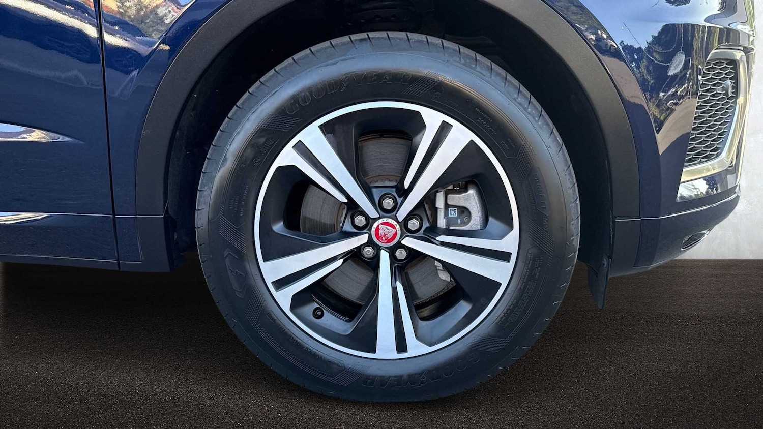 Used Jaguar E-Pace 2022 for sale - 76459841: Photo 8