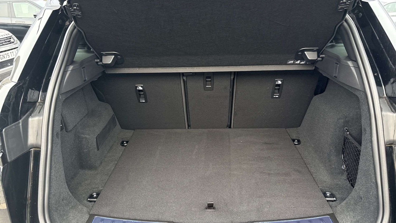 Used Land Rover Range Rover Evoque 2025 for sale - 77526848: Photo 10