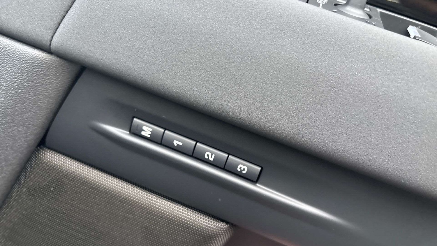 Used Land Rover Range Rover Evoque 2025 for sale - 77526848: Photo 25