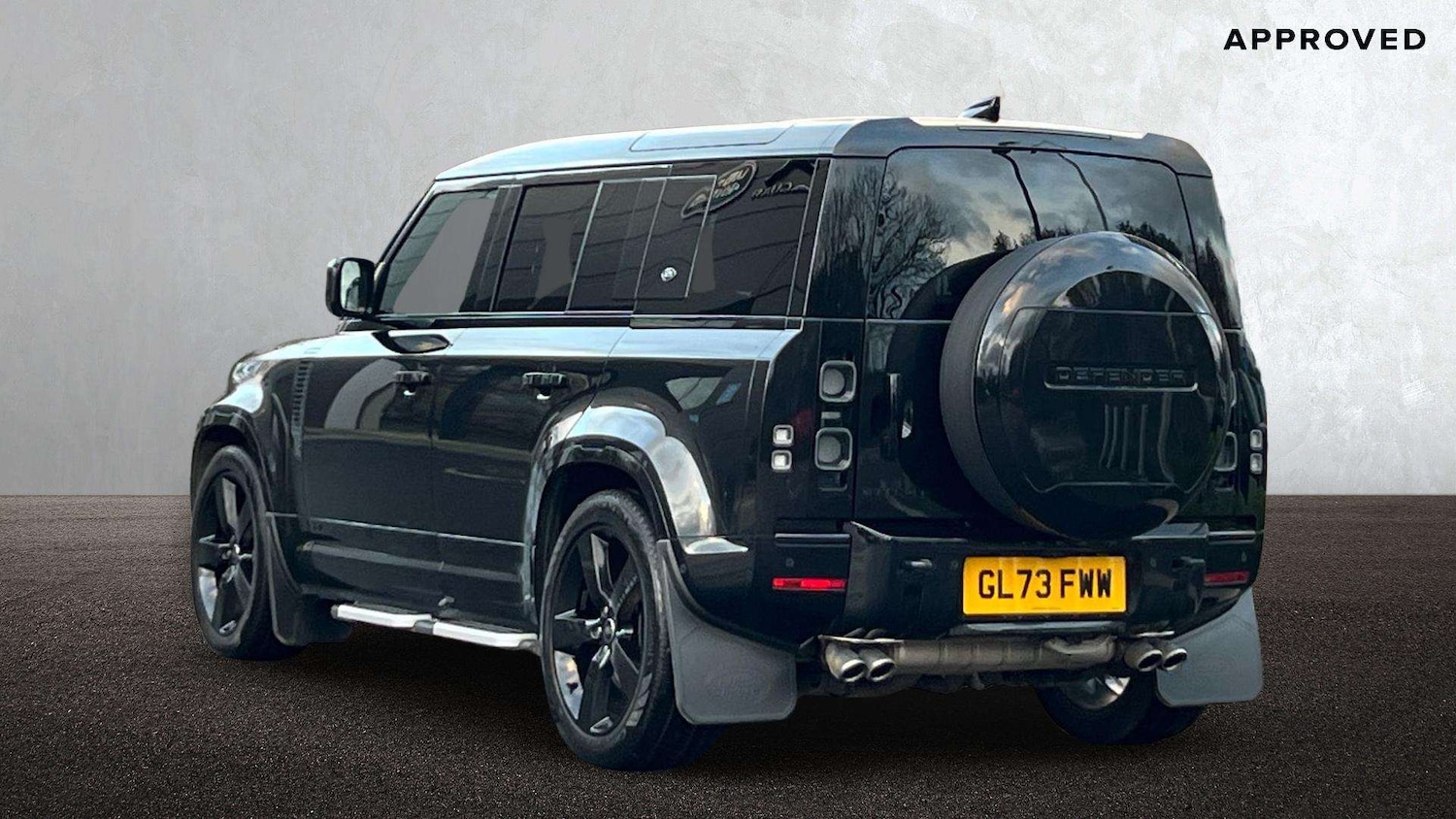 Used Land Rover Defender 2023 for sale - 77674784: Photo 2