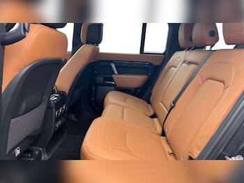 Used Land Rover Defender 2023 for sale - 77674784: Photo