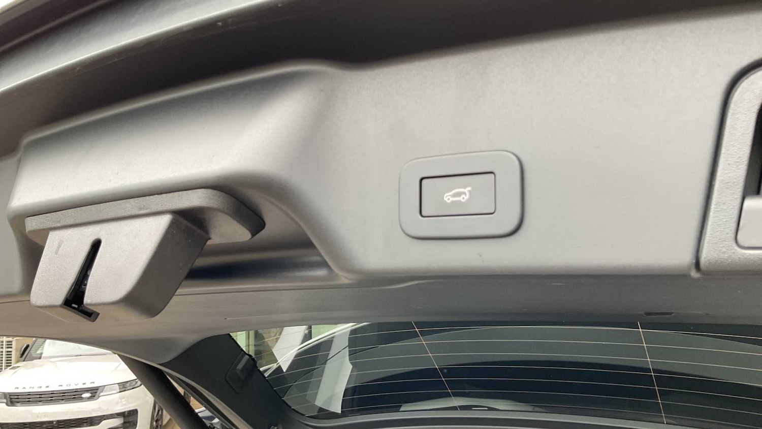 Used Land Rover Range Rover Evoque 2024 for sale - 76460665: Photo 21