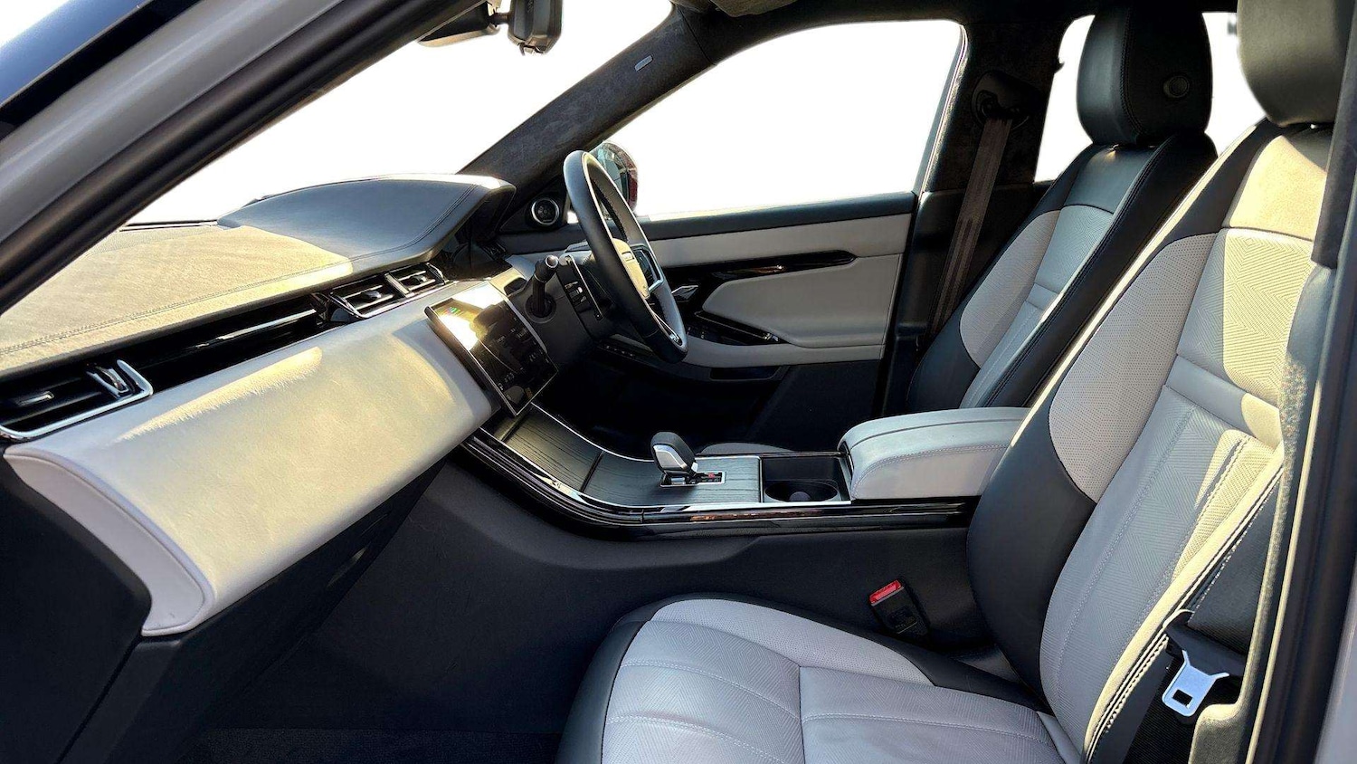 Used Land Rover Range Rover Evoque 2024 for sale - 77740886: Photo 3