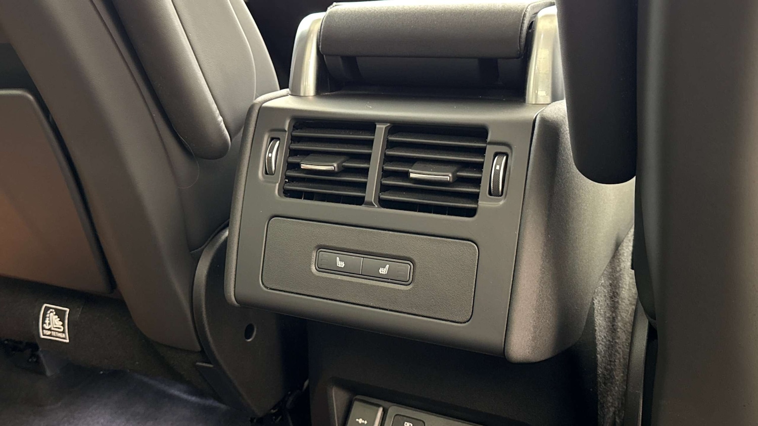 Used Land Rover Discovery 2024 for sale - 76460099: Photo 18