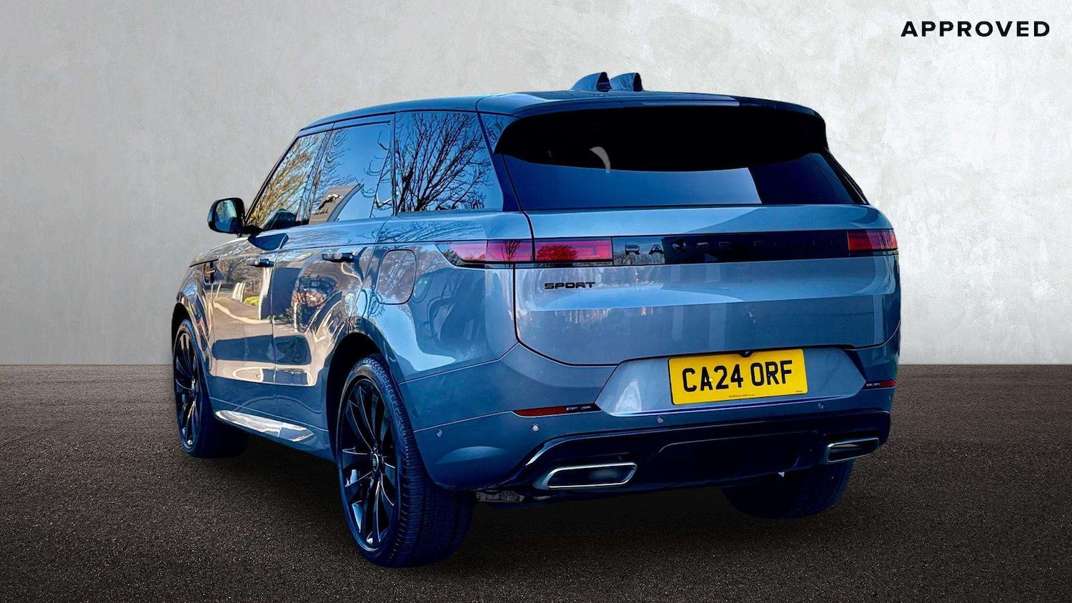 Used Land Rover Range Rover Sport 2024 for sale - 77740958: Photo 2