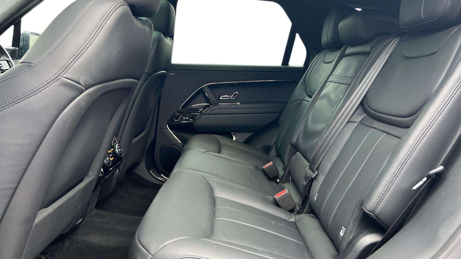 Used Land Rover Range Rover Sport 2023 for sale - 76587588: Photo 4