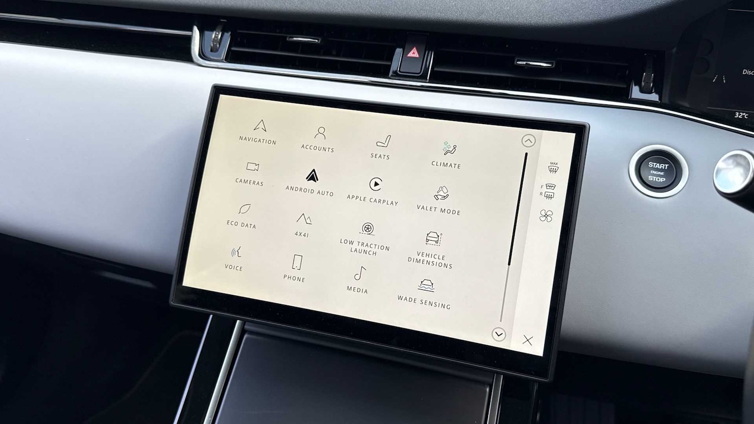 Used Land Rover Range Rover Evoque 2025 for sale - 76459801: Photo 31