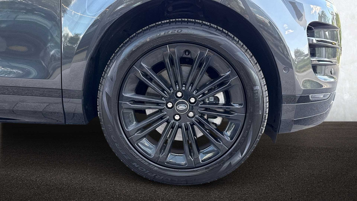 Used Land Rover Range Rover Evoque 2025 for sale - 76459801: Photo 8