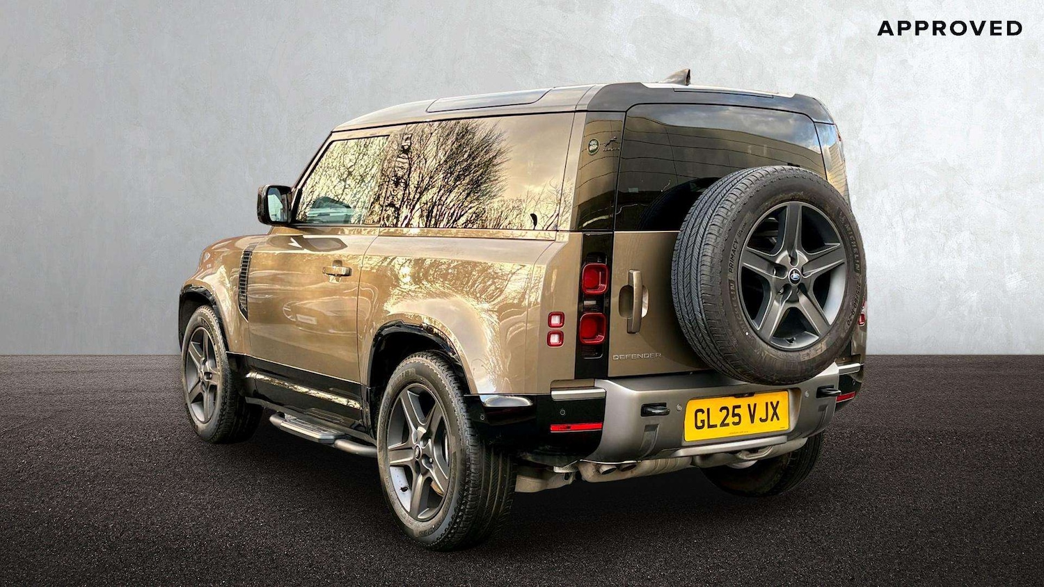 Used Land Rover Defender 2025 for sale - 76889751: Photo 2