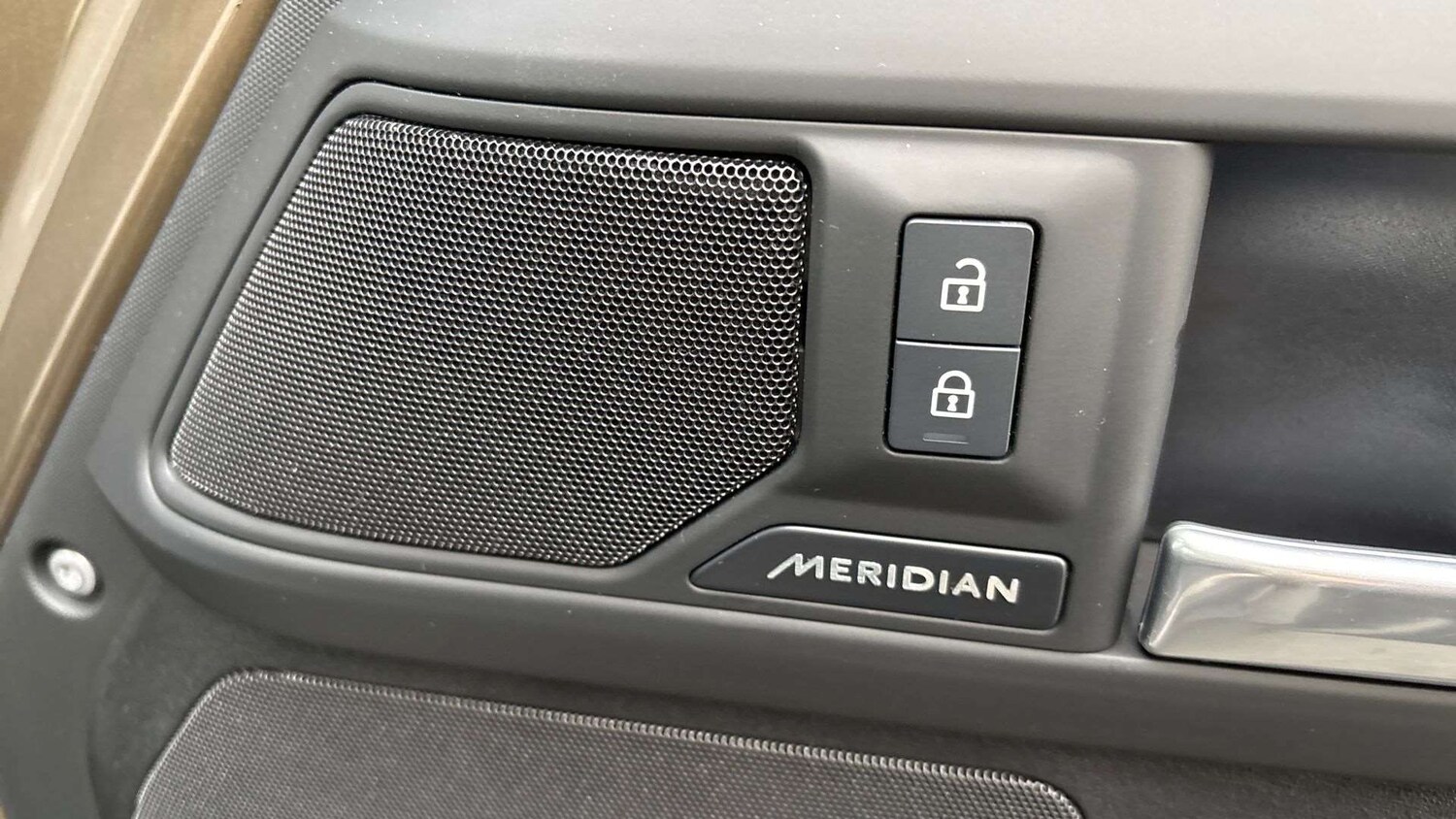 Used Land Rover Defender 2025 for sale - 76889751: Photo 24