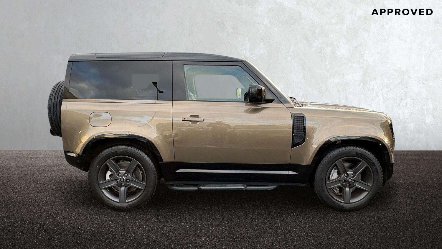 Used Land Rover Defender 2025 for sale - 76889751: Photo 5