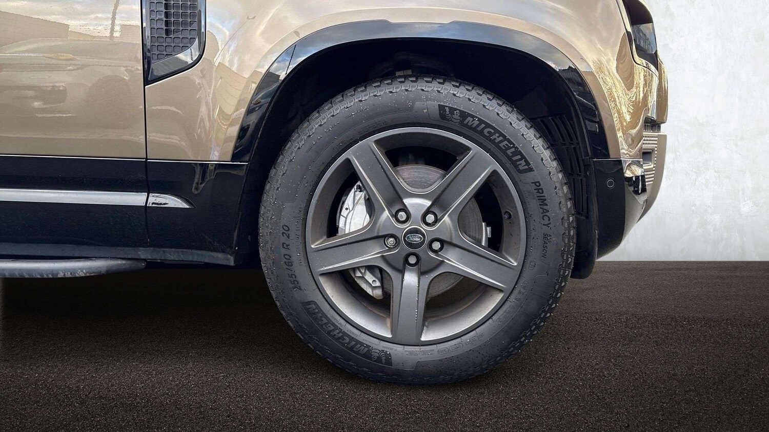 Used Land Rover Defender 2025 for sale - 76889751: Photo 8