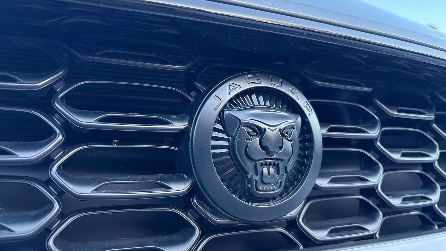 Used Jaguar F-Type 2024 for sale - 76718297: Photo 32