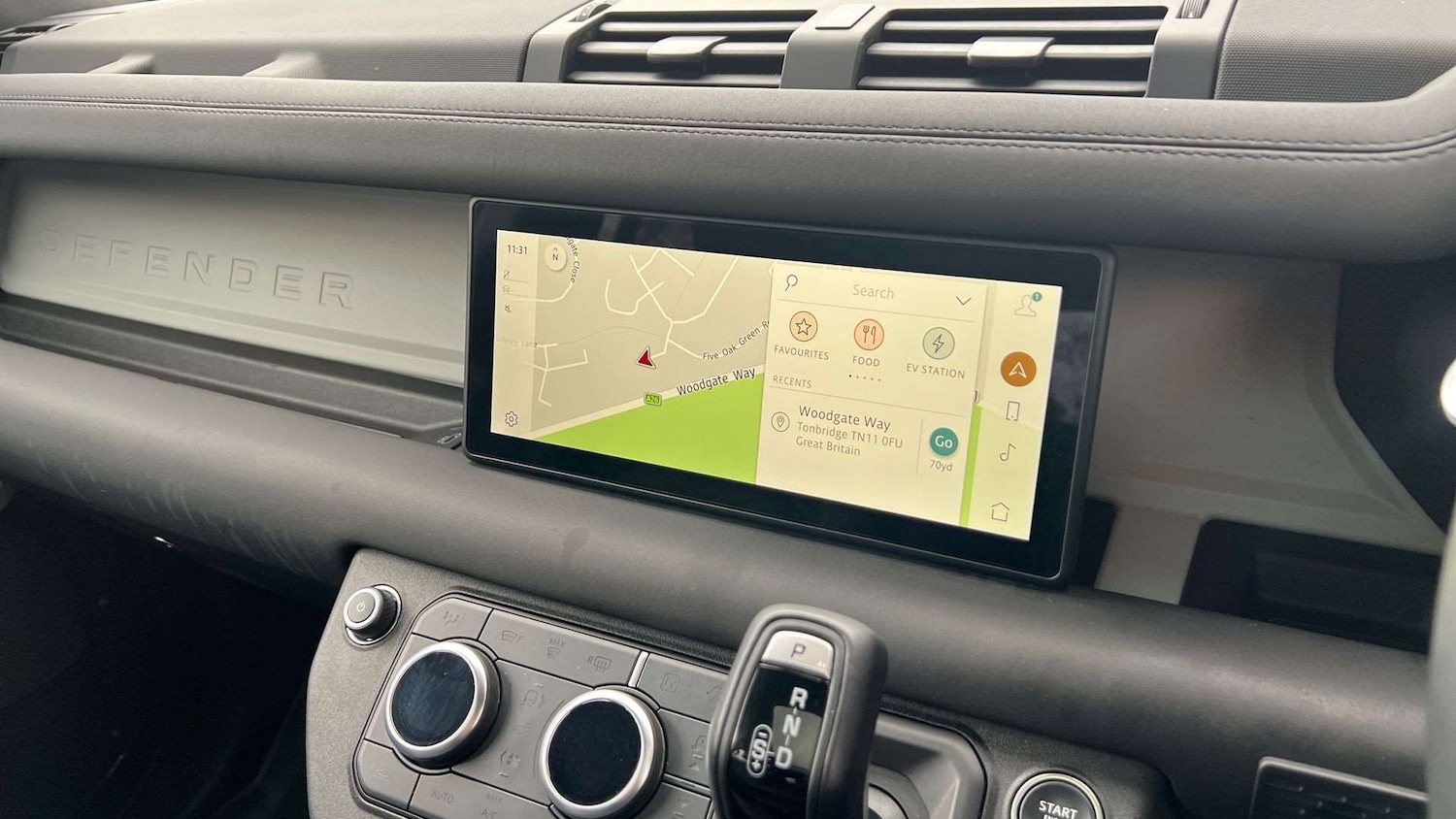 Used Land Rover Defender 2023 for sale - 76902260: Photo 11