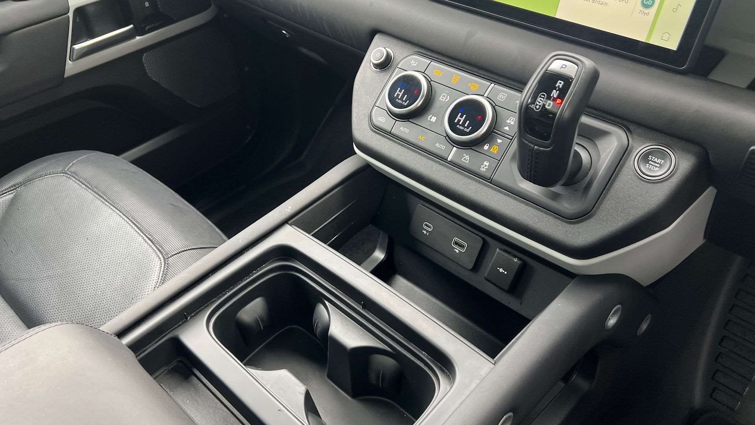 Used Land Rover Defender 2023 for sale - 76902260: Photo 13