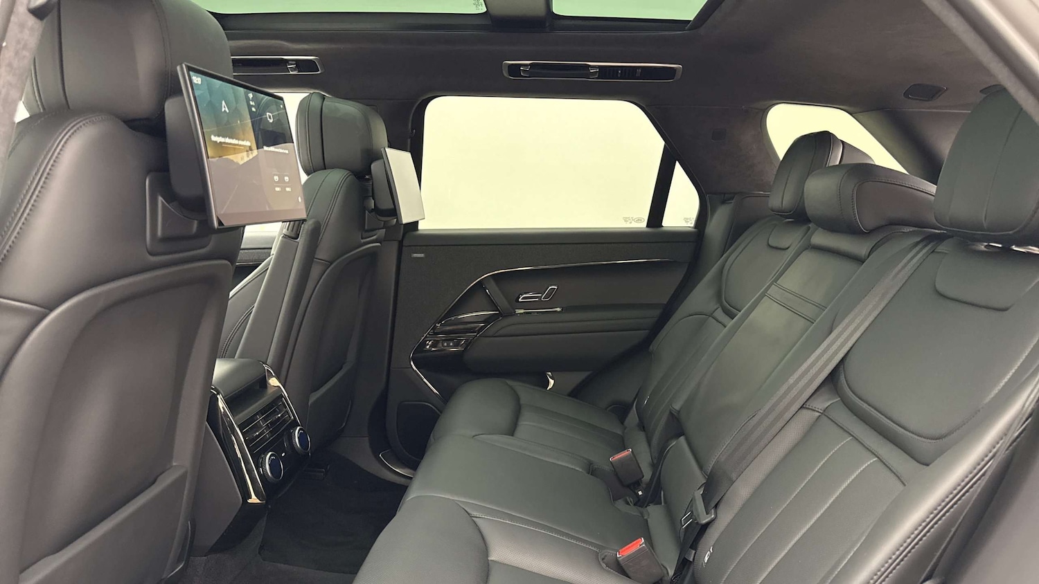 Used Land Rover Range Rover Sport 2023 for sale - 78023855: Photo 4