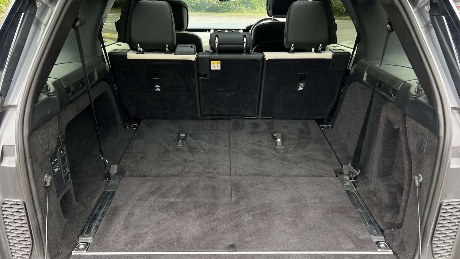 Used Land Rover Discovery 2023 for sale - 76459910: Photo 10