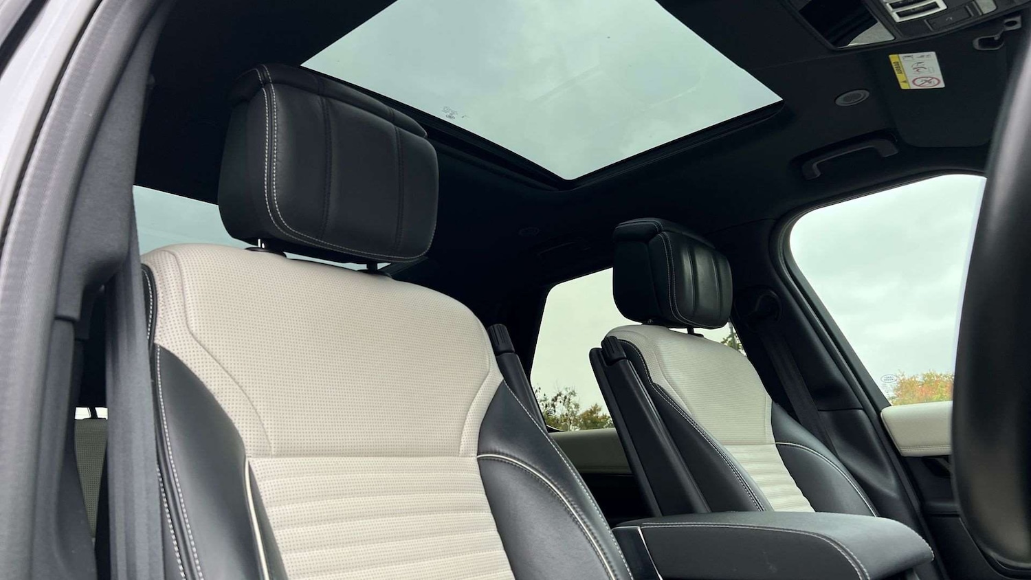 Used Land Rover Discovery 2023 for sale - 76459910: Photo 21