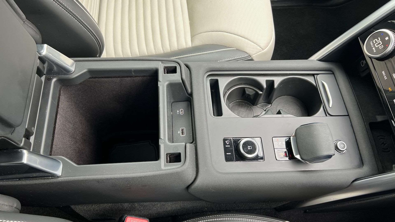 Used Land Rover Discovery 2023 for sale - 76459910: Photo 33