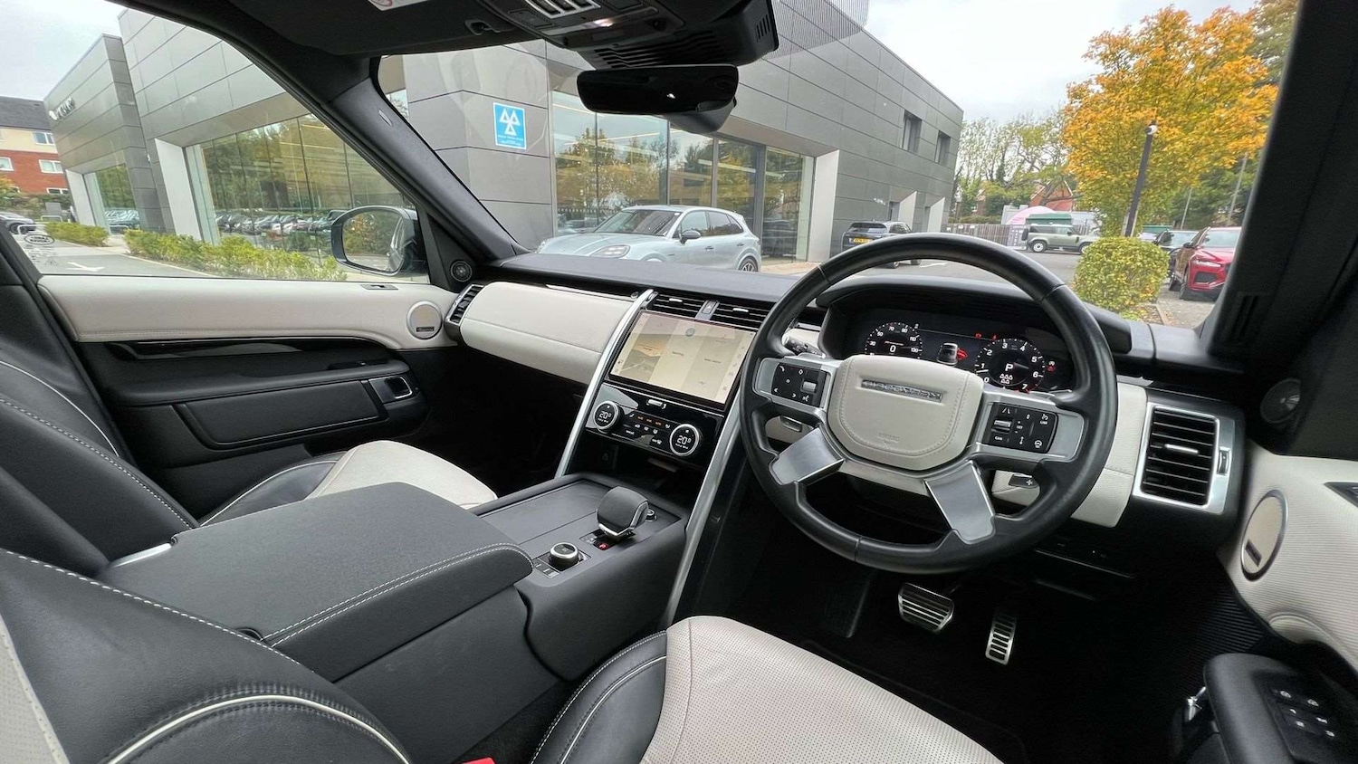 Used Land Rover Discovery 2023 for sale - 76459910: Photo 35