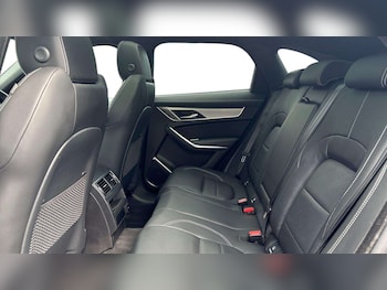 Used Jaguar F-Pace 2023 for sale - 78991365: Photo