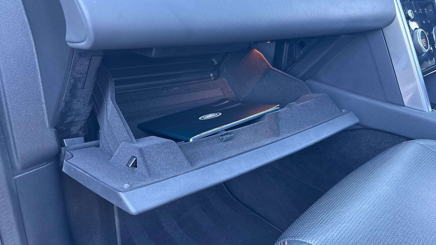 Used Land Rover Discovery Sport 2022 for sale - 77928414: Photo 32