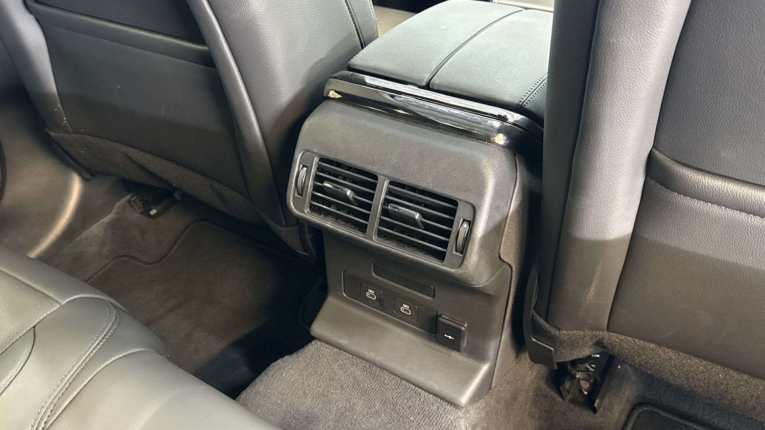 Used Land Rover Range Rover Velar 2025 for sale - 76460646: Photo 18