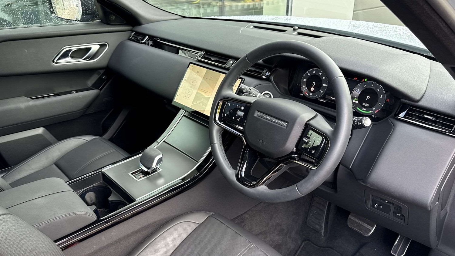 Used Land Rover Range Rover Velar 2025 for sale - 76460646: Photo 23