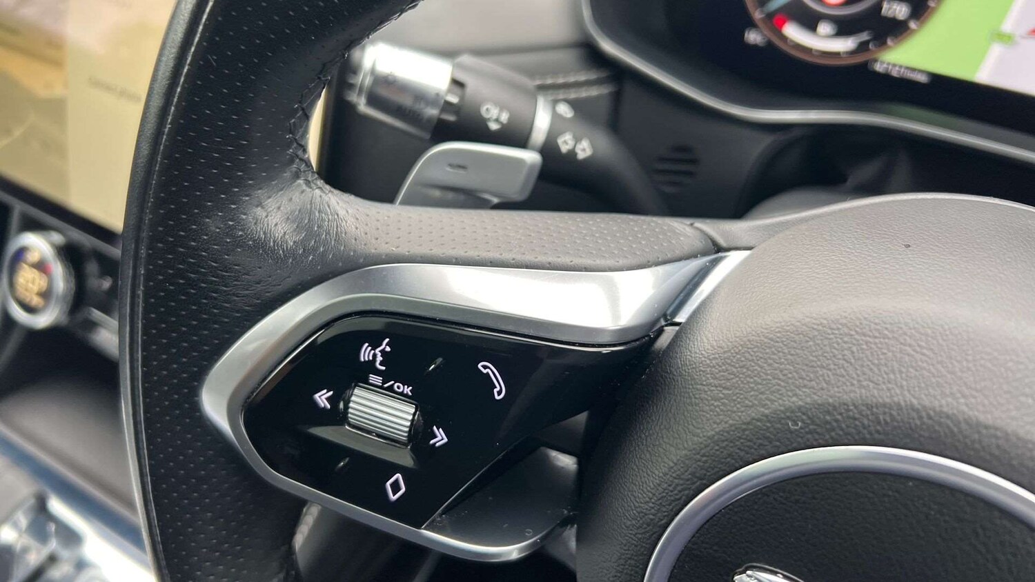 Used Jaguar F-Pace 2021 for sale - 76460563: Photo 32