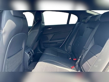 Used Jaguar XE 2019 for sale - 79028164: Photo