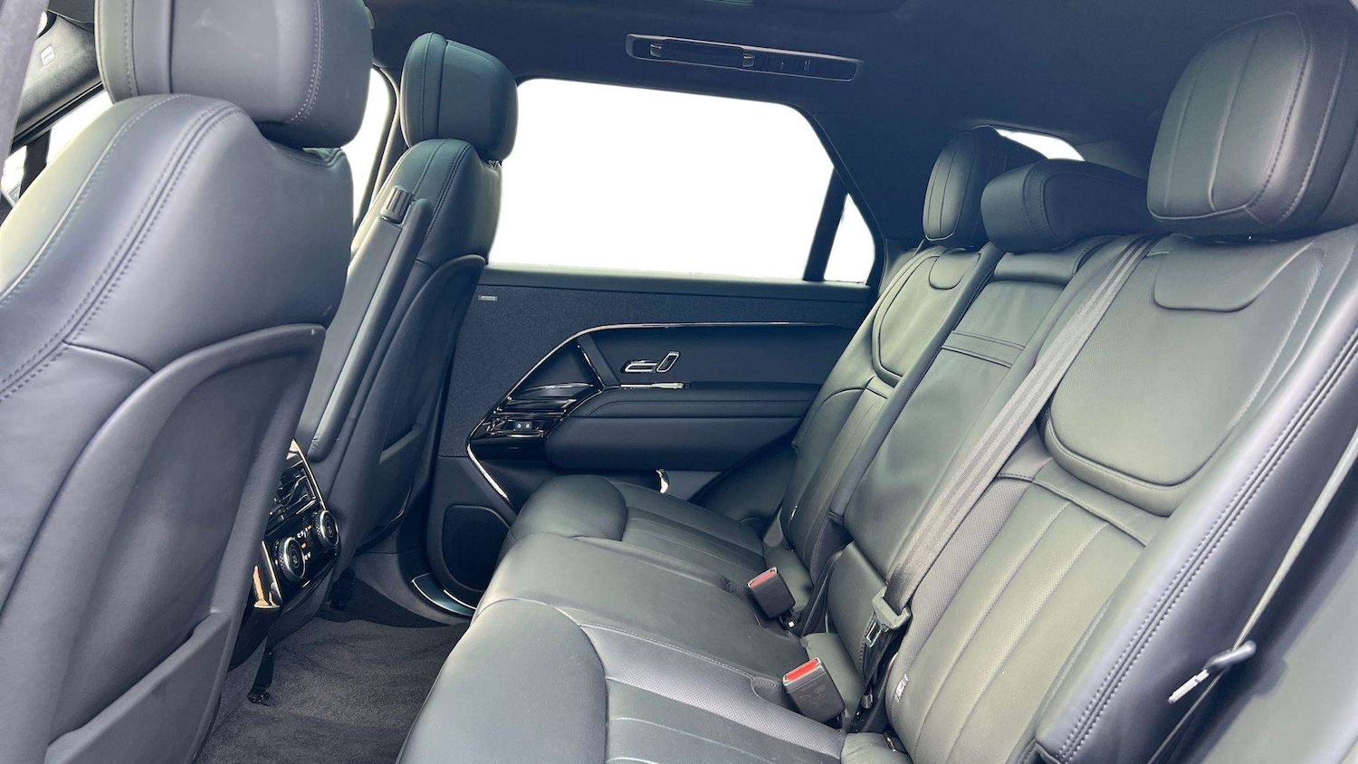 Used Land Rover Range Rover Sport 2024 for sale - 77886090: Photo 4