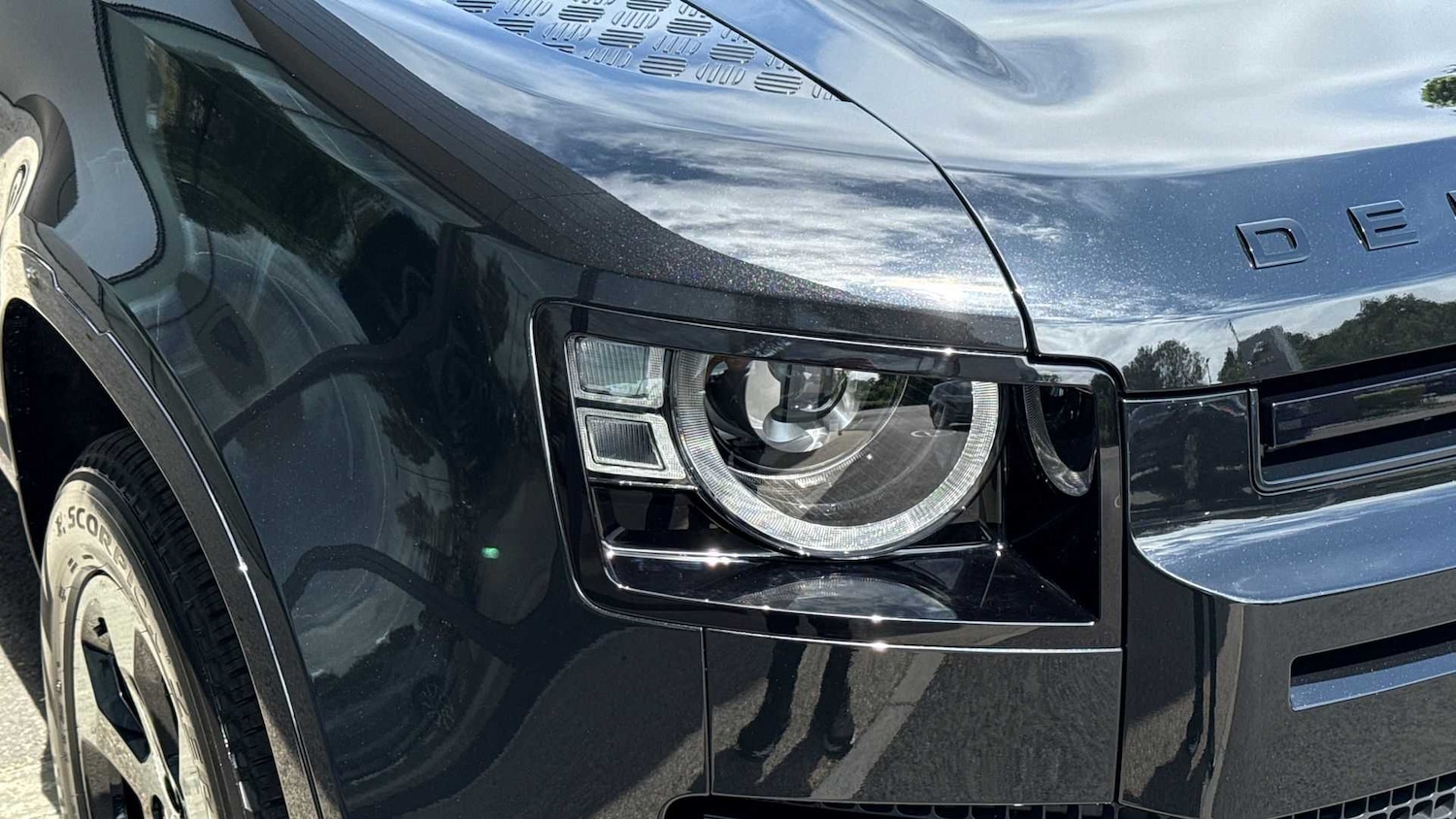 Used Land Rover Defender 2025 for sale - 76460437: Photo 17