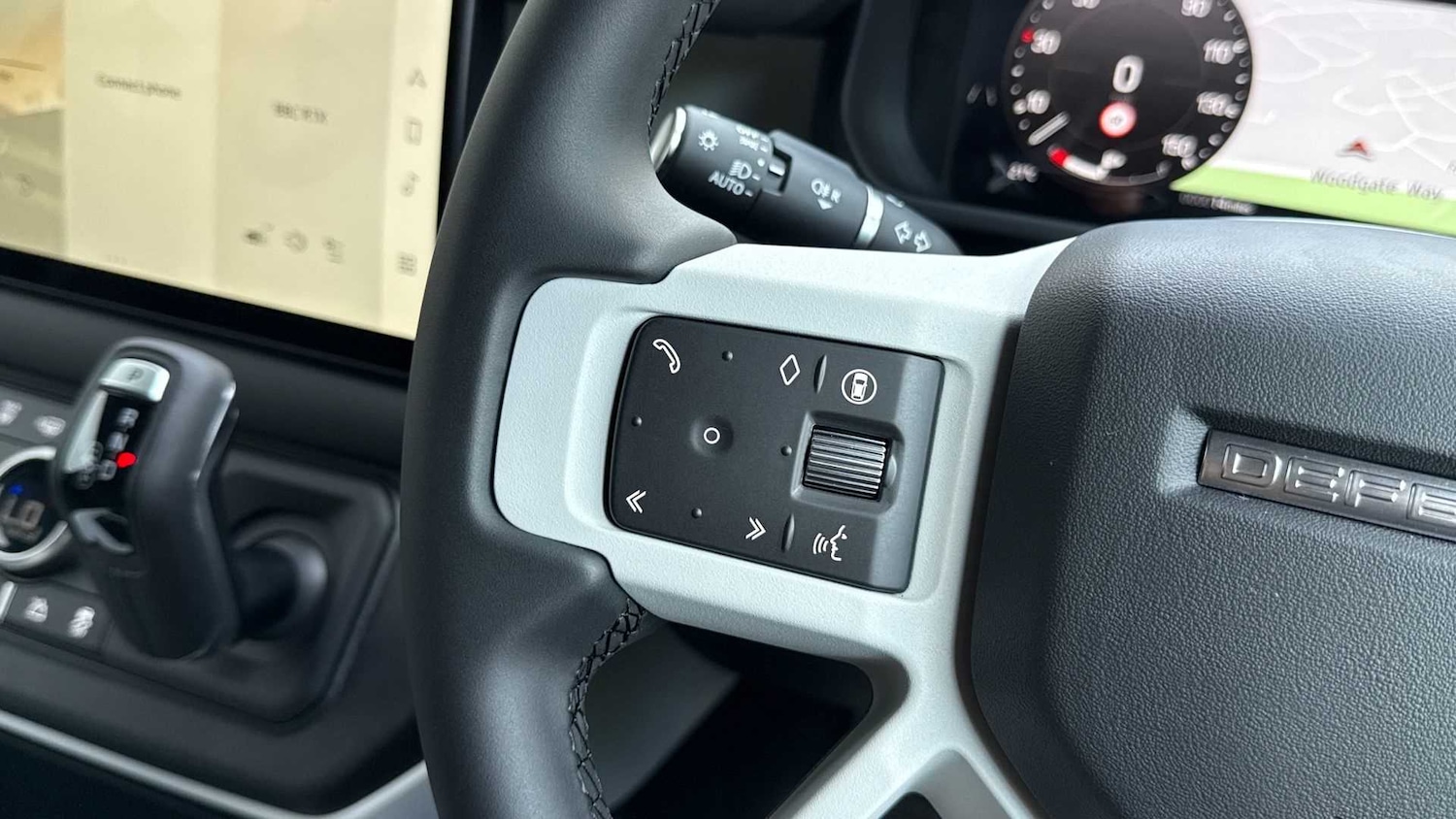 Used Land Rover Defender 2025 for sale - 76460437: Photo 28