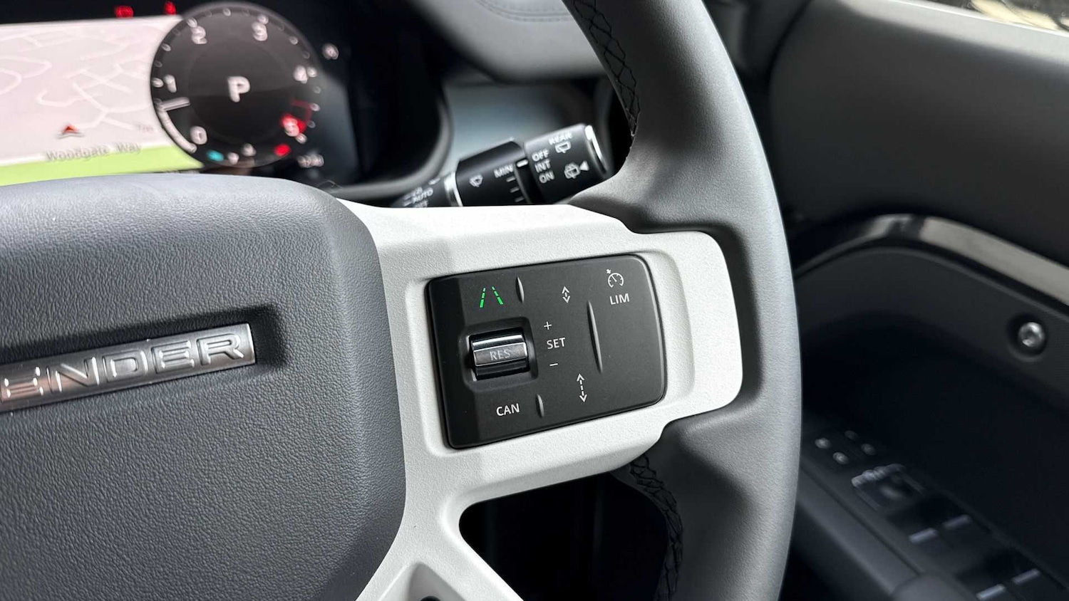 Used Land Rover Defender 2025 for sale - 76460437: Photo 29