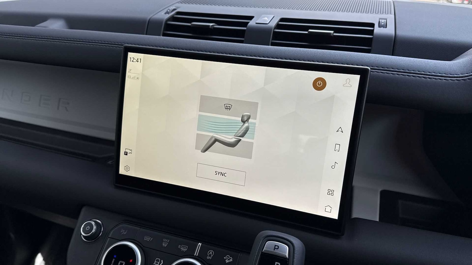 Used Land Rover Defender 2025 for sale - 76460437: Photo 32