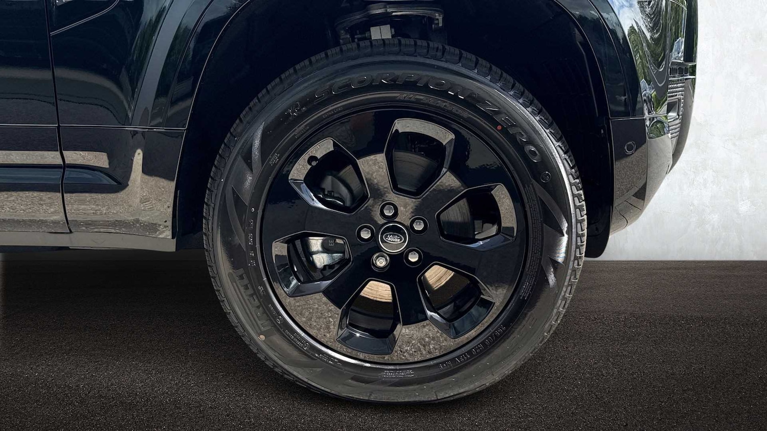 Used Land Rover Defender 2025 for sale - 76460437: Photo 8