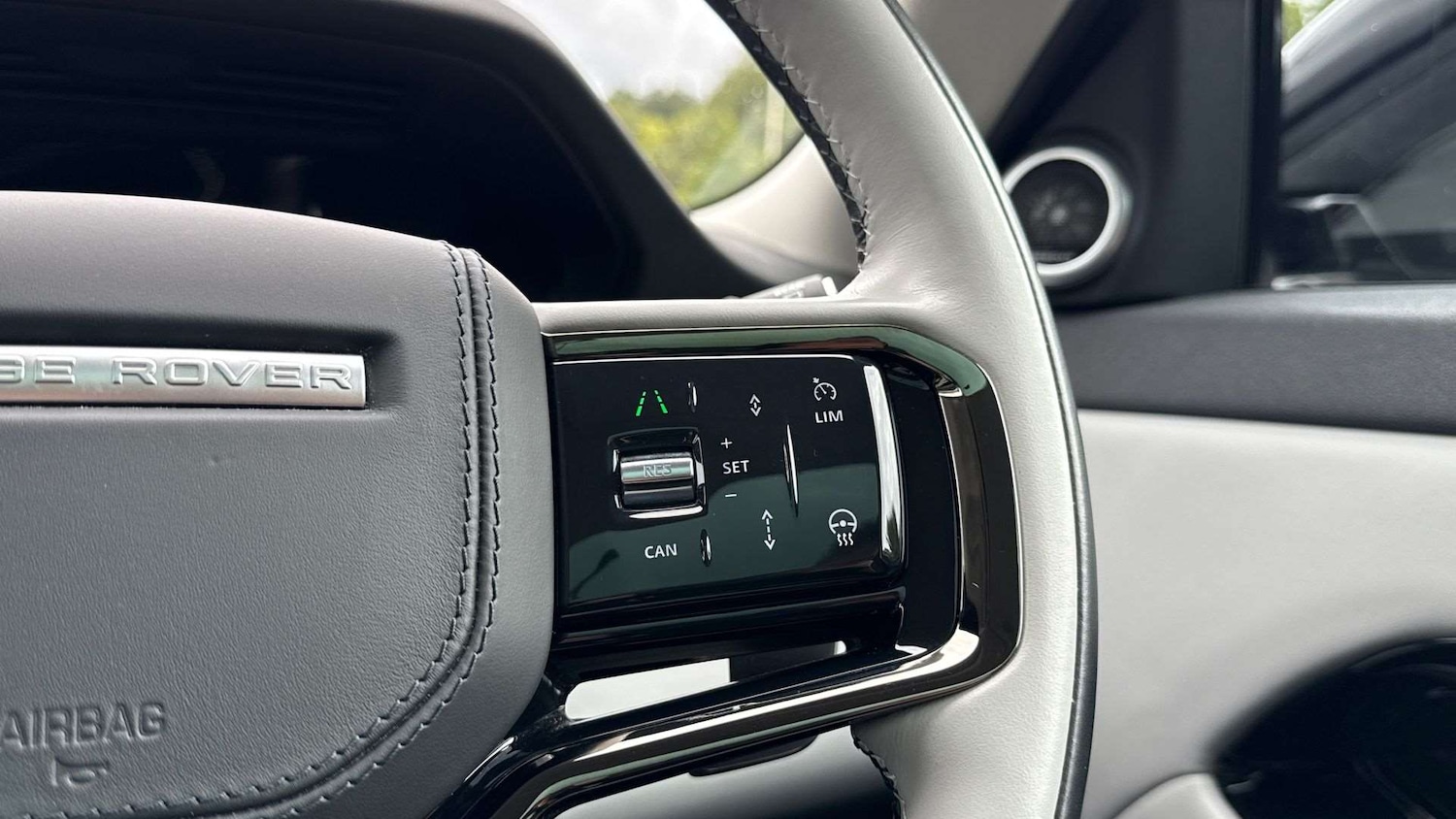 Used Land Rover Range Rover Evoque 2024 for sale - 76460474: Photo 28