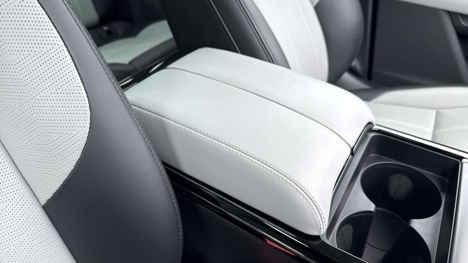 Used Land Rover Range Rover Evoque 2024 for sale - 76460474: Photo 35